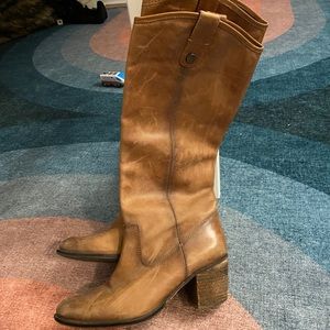VINCE CAMUTO ~ Leather Cowboy Boots